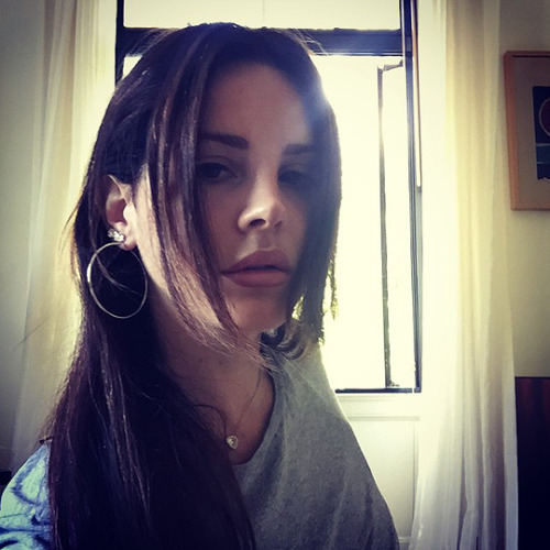 lindsaychrist: zodiacbaby: pinupgalore-lanadelrey: Lana Del Rey’s 2015 Instagram selfies you know sh