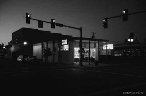 darkphotographs:  Dark