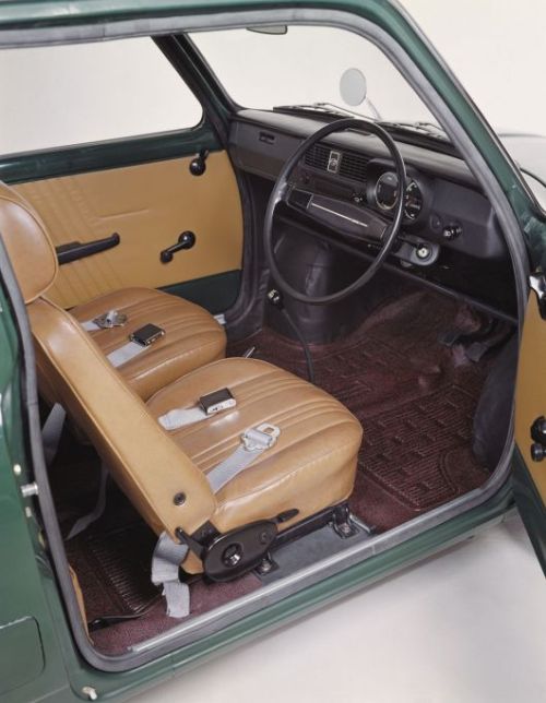 japanesecarssince1946:  1969 Subaru R2 cockpitwww.german-cars-after-1945.tumblr.com - www.french-cars-since-1946.tumblr.com - www.japanesecarssince1946.tumblr.com - www.britishcarsguide.tumblr.com