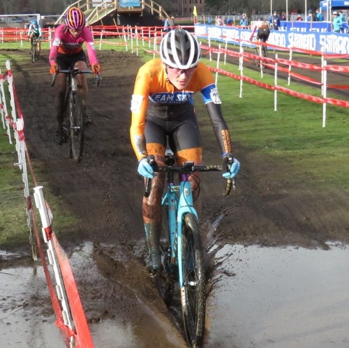 helmeteering: Racing action from today.  @usacycling #cxnats (at Fort Steilacoom)www.instagr