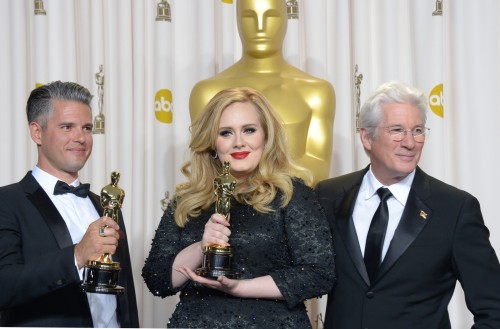 adelexlondon:  HQ: 24 February - Adele, Paul Epworth and Richard Gere pose in the press room during the Oscars.  