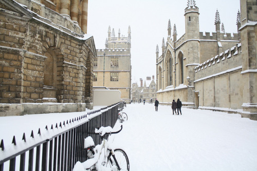 emptieds: Oxford in the snow by simononly on Flickr.