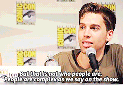 sihayadesigns:thecloneclub:Jordan Gavaris responds to a fan’s story about how Orphan Black helped he