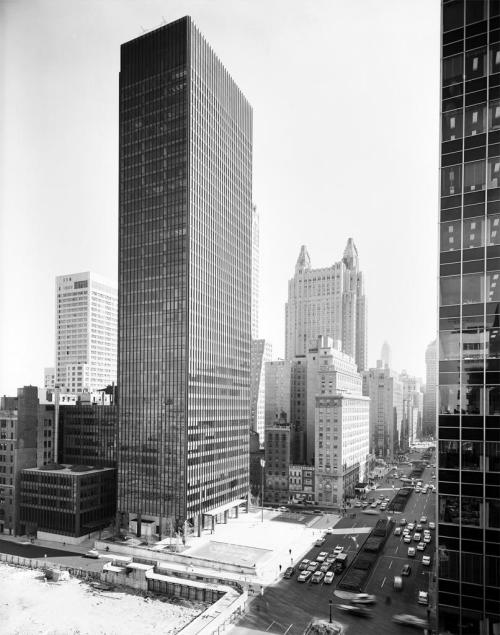 ilikewhisky:  Seagram Building by Mies, 1958 