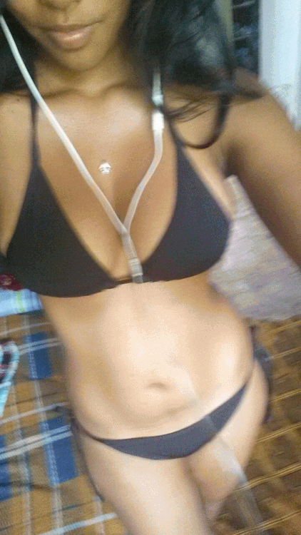 desiteens123:theoriginaltrinileaks:anil-boss:Sexy Local…Sexy indeedWho has her nudes??