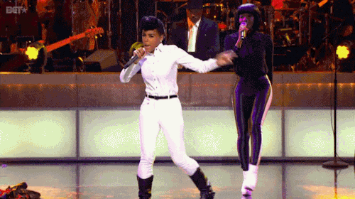 electric57821: BET Honors: Janelle Monáe (2014) The singer strikes gold with an amazing perfo