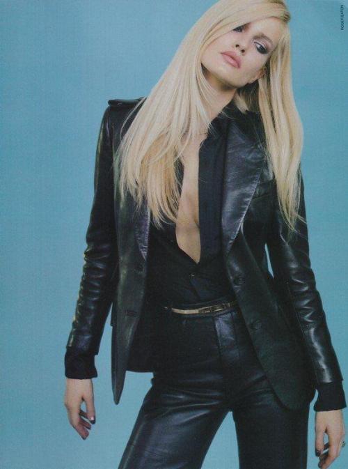 Black is Black // Marie Claire Spain January (1997)