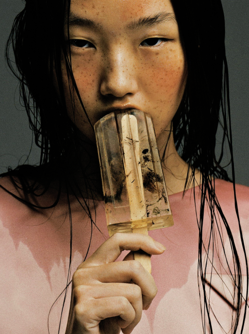 mehendi:Peng Chang in “Heat Wave” by Zhong Lin for Vogue Taiwan, 2022.