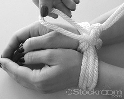 dare-master:  How To Tie A Double Rope Cuff With Ring   This easy rope bondage tutorial