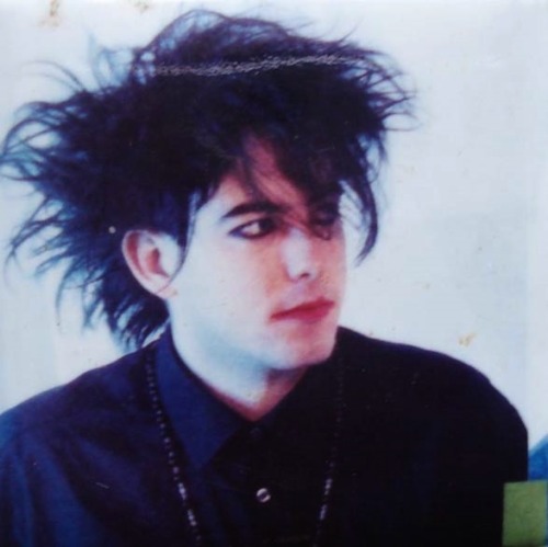 black-market-musick:Robert Smith, 1984. 