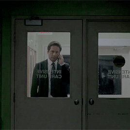 danascullye:So, who did you tick off to get stuck with this detail, Scully?