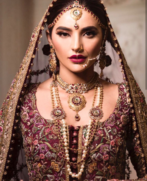 fypakistan:Model: Alyzeh GabolPakistani fashion blog