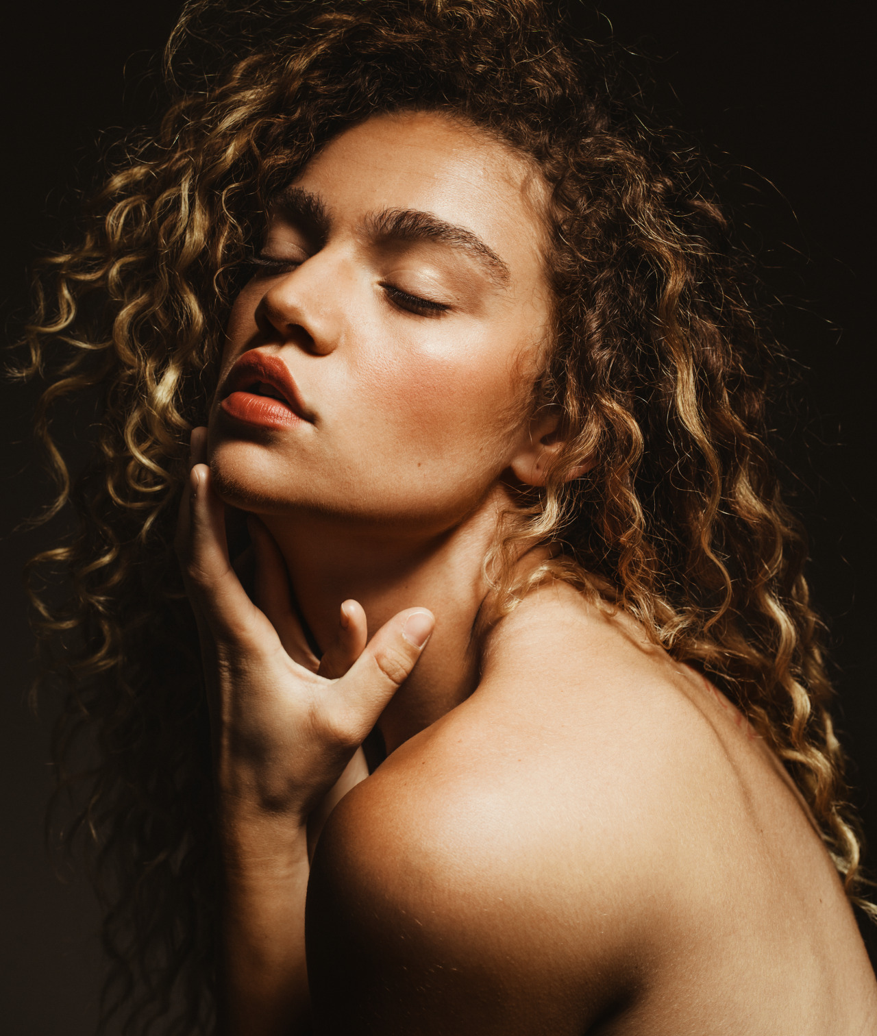 ryanbussard:  Kiana at WilhelminaMakeup by: Skyla SwaffordPhoto by: Ryan Bussard