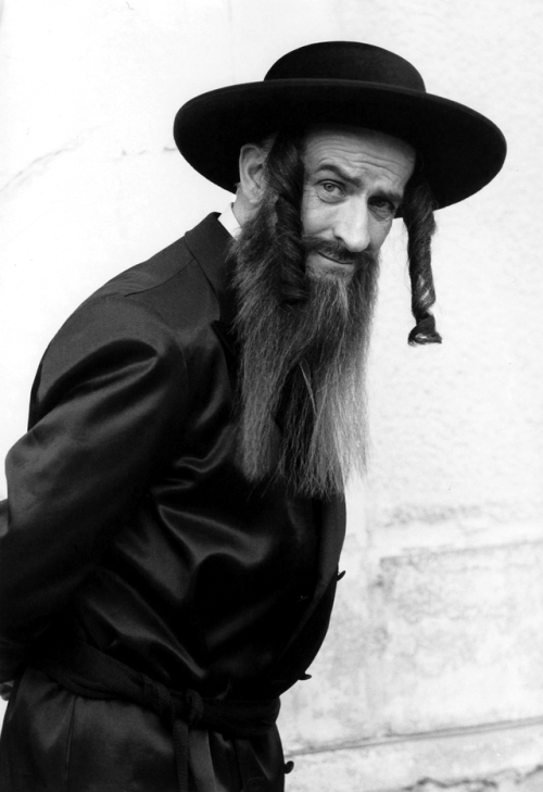 Louis de FunèsLes Aventures de Rabbi Jacob, Gérard Oury (1973).