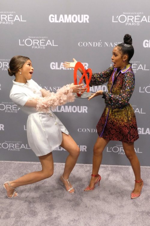 XXX yesbitemeharder:  juss1bigblackaf:  dbarraja:Zendaya & photo