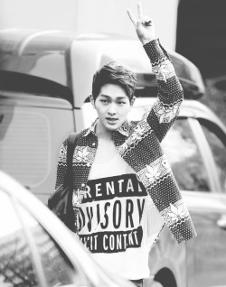 jonghyonew:  7/30 edits of my ultimate bias щ（ﾟДﾟщ）