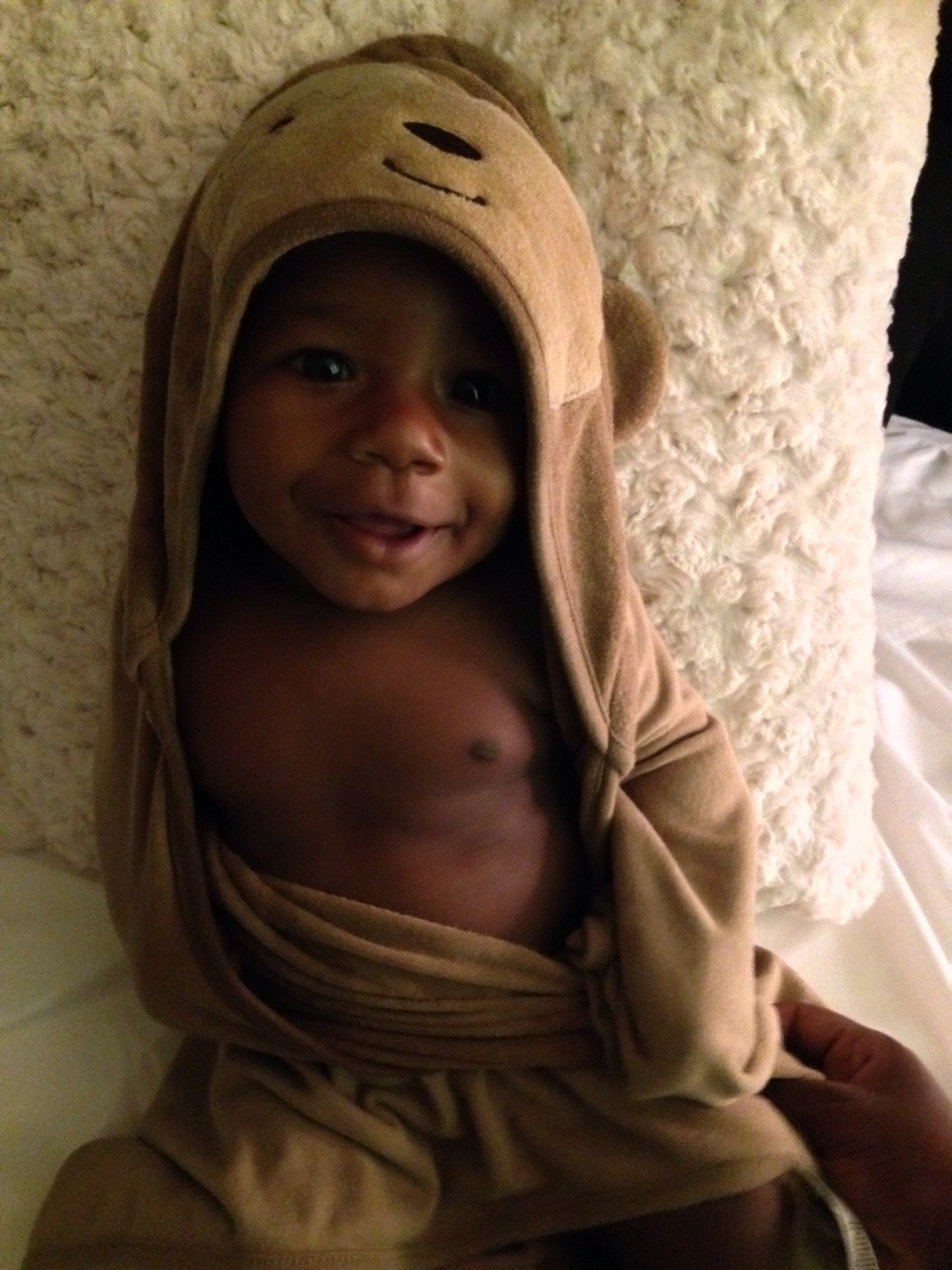 originalswishersweet:  My baby wants to be part of black out too!!