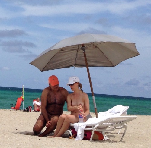 Went to the beach today. Saw this happy couple… Perky titties!  Enjoy more amateurs having fun or send your submission to www.amateurlovin.tumblr.com