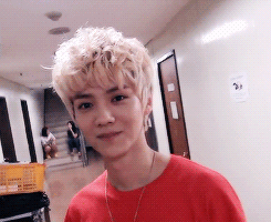purpleuhan-deactivated20190116:  some examples of what luhan’s face can do 
