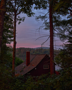 homeintheforest:  Cabin in the woods by stevepamp on Flickr.