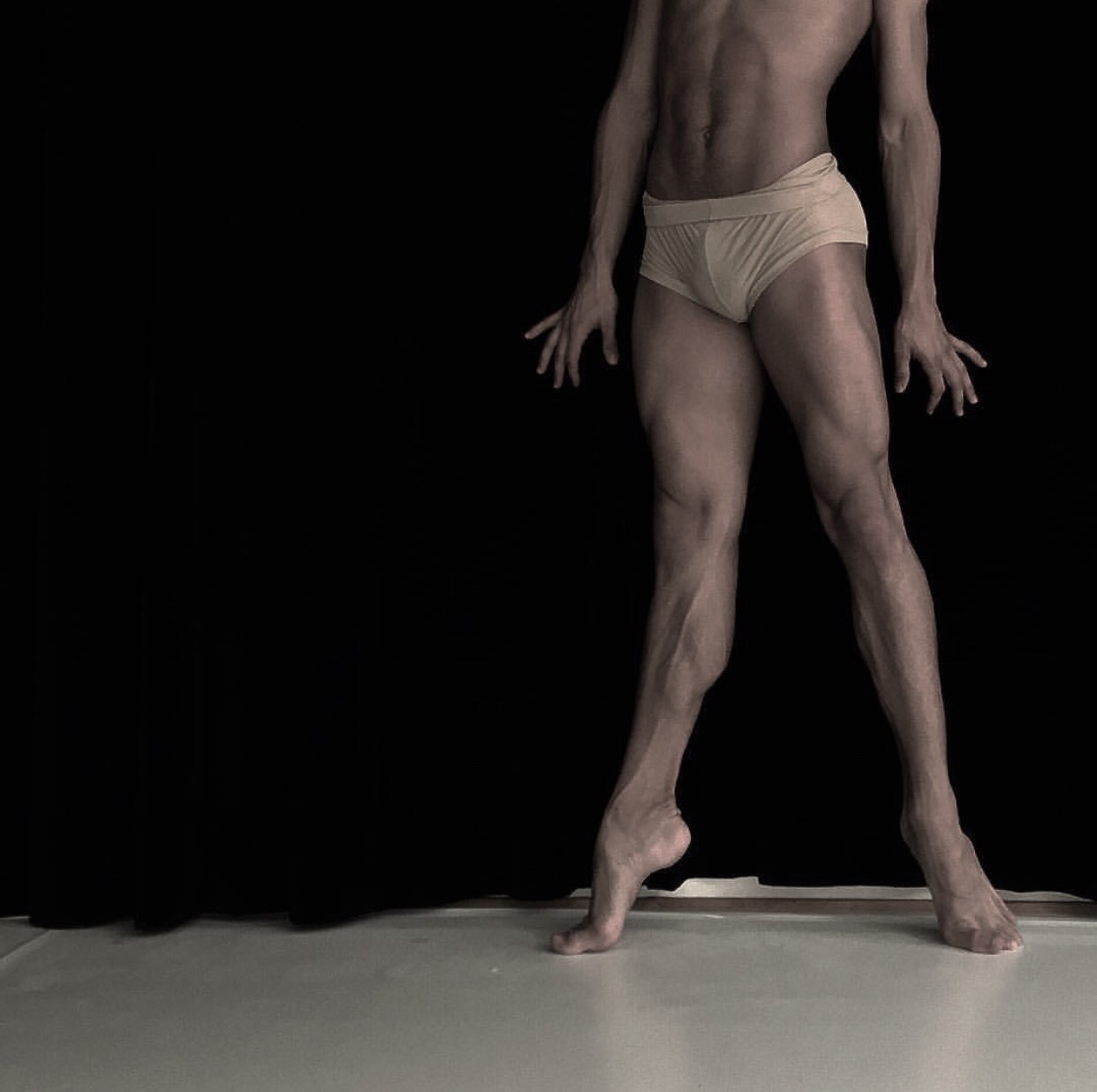 pas-de-duhhh: Mihael Belilov dancer with Mainfranken Theater Würzburg