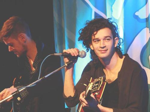 prettykinda-dirty-face:  THIS IS SO FUCKING CUTE 