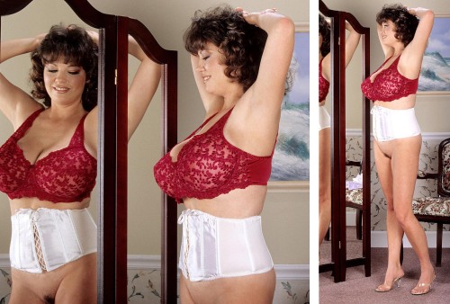 Porn vintagebosom:  Diane Poppos had some special photos