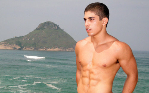 DOUGLAS SAMPAIO