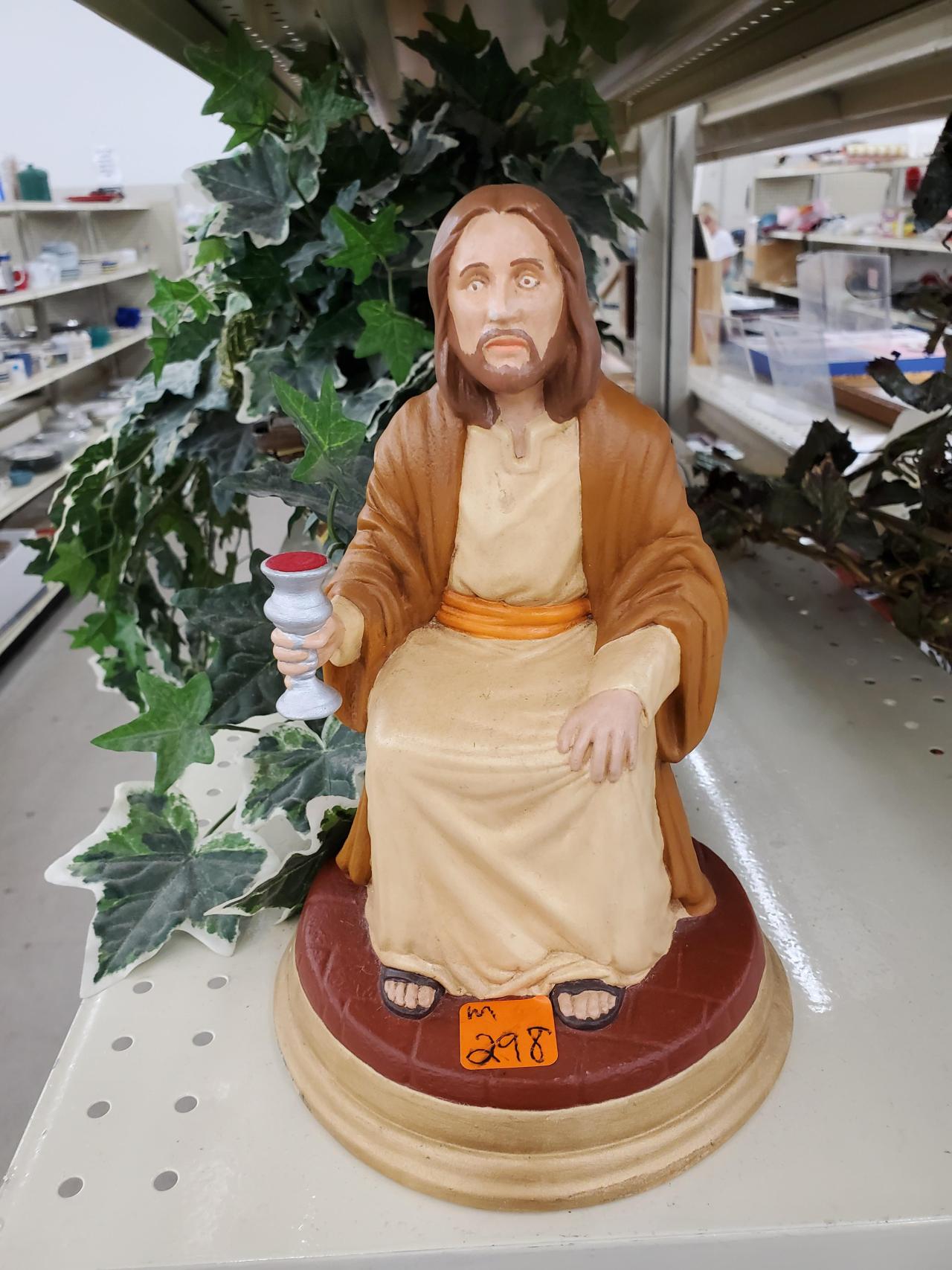 PsBattle: This Jesus statue #LOL#funny#photoshop#photos