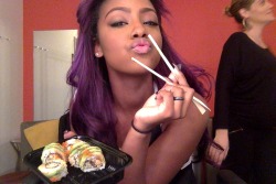 justineskye:  sushi time