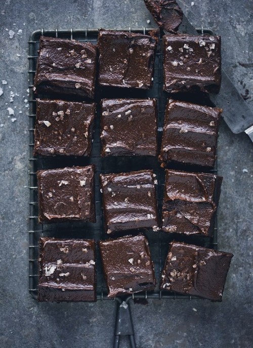 Yummy Black Bean Brownie Bites by Green Kitchen StoriesFollow Style and Create at Instagram | P
