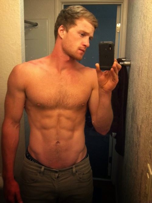 sexy-men-and-boys:  Follow Sexy Men & Boys for more hot guy pics!