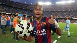 ney-juninho11:  Day 2 - Who is your current favorite player (you can only choose ONE) and what is it about them that makes you like them above any other? Post your favorite picture of them.  My current favorite player is Neymar da Silva Santos Júnior