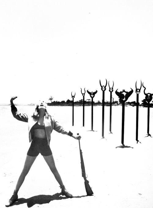 Christina Steidten by Franco Rubartelli for Vogue Paris, June/July 1972