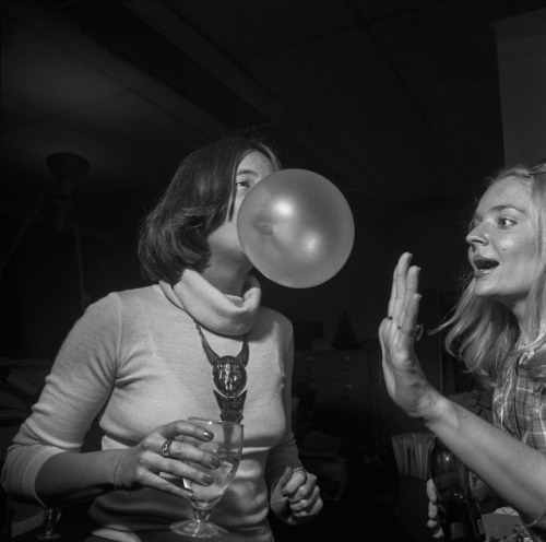 joeinct:New York Magazine Party, Photo by Larry Fink, 1977