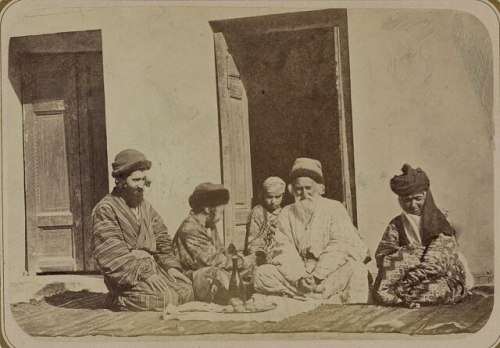 Rare photos of Bukharan Jews in Samarkand, 1870.