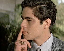 mrbeniciodeltoro:  Benicio del Toro in China Moon (1994) dir. John Bailey