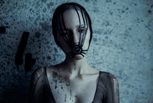 hapless-hollow: photo: Evelyn Bencicova styling: Evelyn Bencicova, Alexander Lindov make-up: Zuzana 