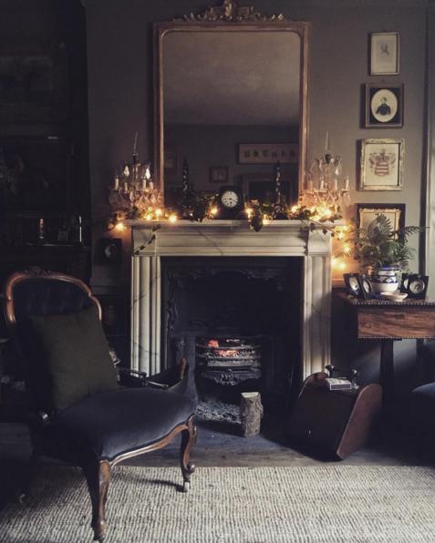 Home interiors (Jack Laver Brister - Instagram @tradchap) 