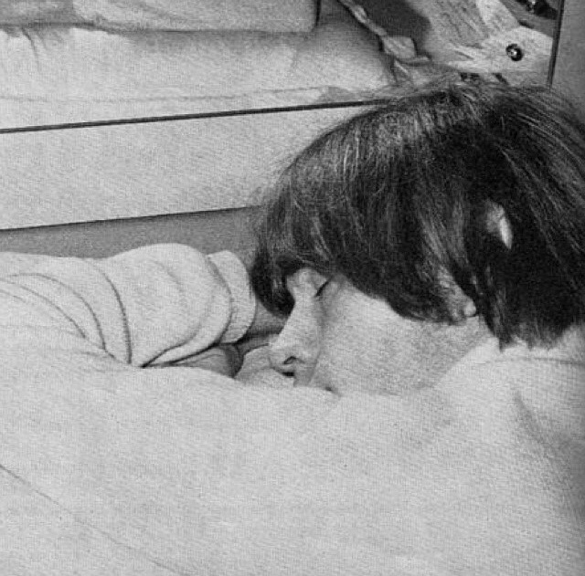 gayrockstars:reblog the sleepy brian for the best sleep of ur life n the ability