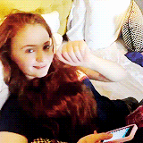 suicideblonde:  Maisie Williams + Sophie Turner + Vine