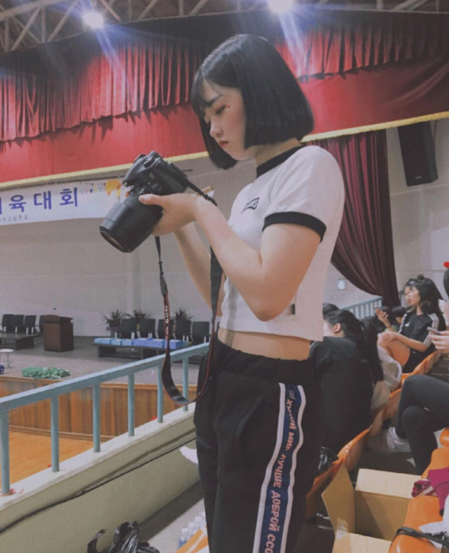 schoolgirl18: 좋아요+리블 제보하실분 텀메 ㄱㄱ