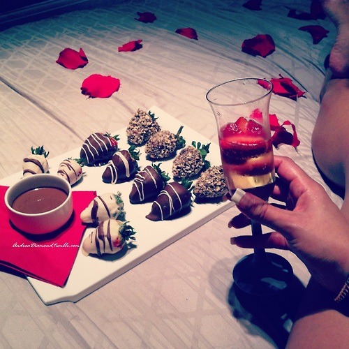 chanel-and-louboutins:  Chanel-and-Louboutins.tumblr.com 