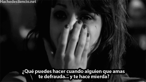 lounicoquesiemprequise:  Nada.. Llorar 