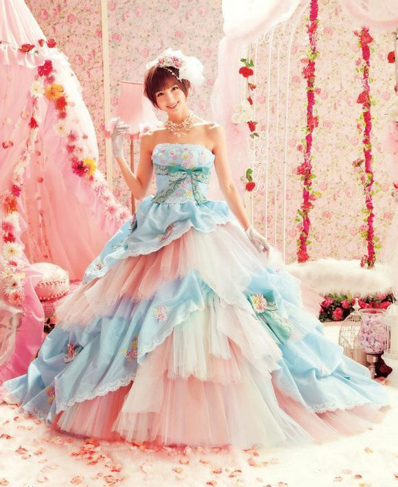 karinosa:  threewholepotato:  hkctvdramas:  Shinoda Mariko in LOVE MARY Dresses