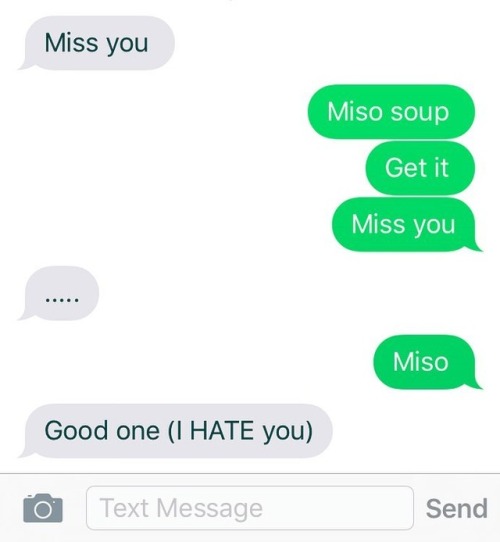 My sister loves me @kristinalesuhdude #twins #misosoup