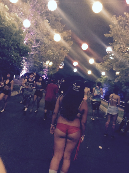 Sex I love going to raves. I feel so free! 19 pictures