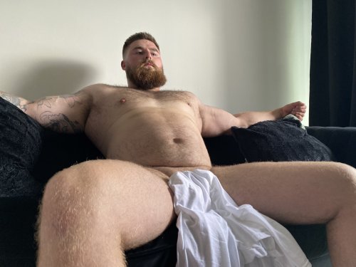 brisbloke:  redhotrodhut:    MEN AND FUR.     WOOF🐻👅