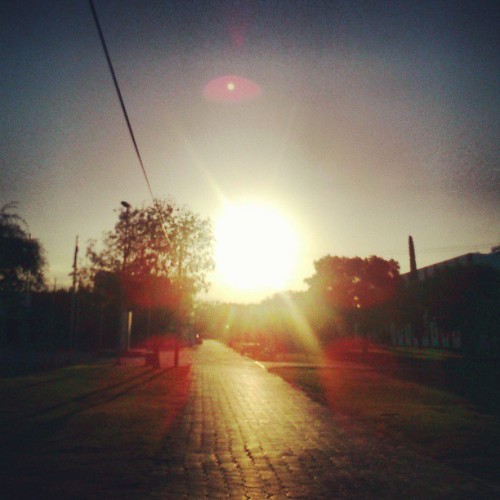 I’m walking on sunshine wo oh!! #sol #sunny #sunshine #walking #sun #atardecer #sabbath