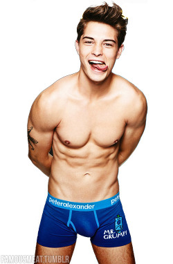 famousmeat:  Shirtless Francisco Lachowski’s